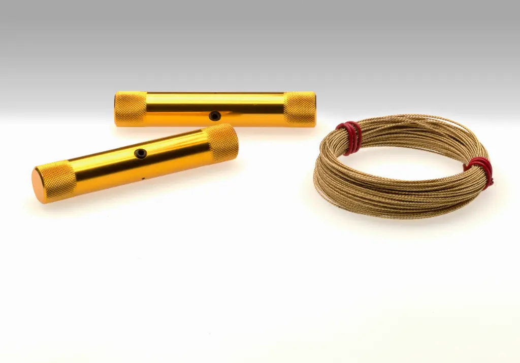 Starchem PAIR OF CHEESWIRE HANDLES.  130B1